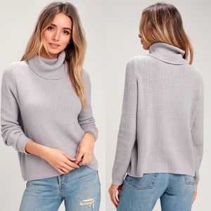 Lulus | Cromwell Light Grey Turtleneck Sweater